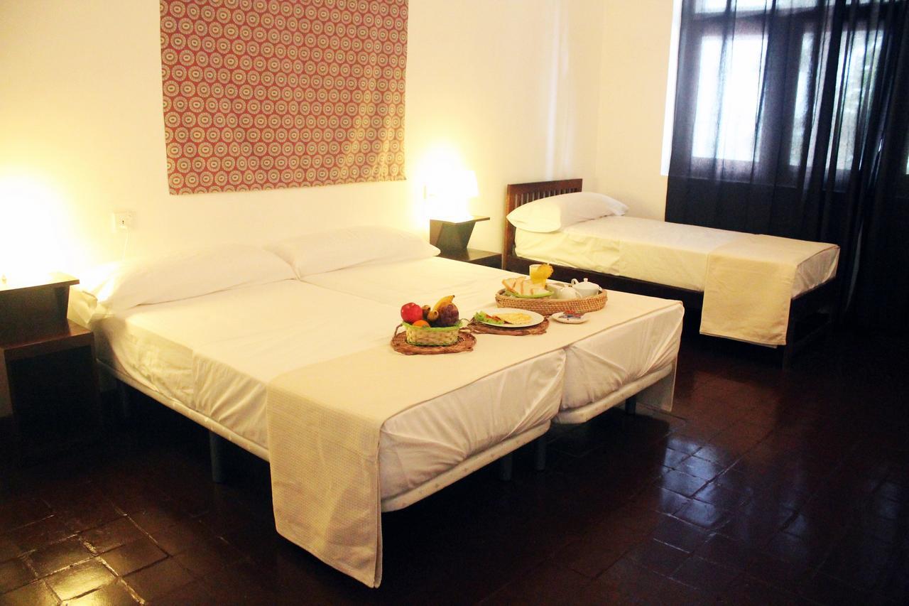Coral Seas Beach Hikkaduwa Luaran gambar