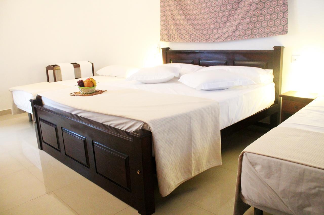 Coral Seas Beach Hikkaduwa Luaran gambar