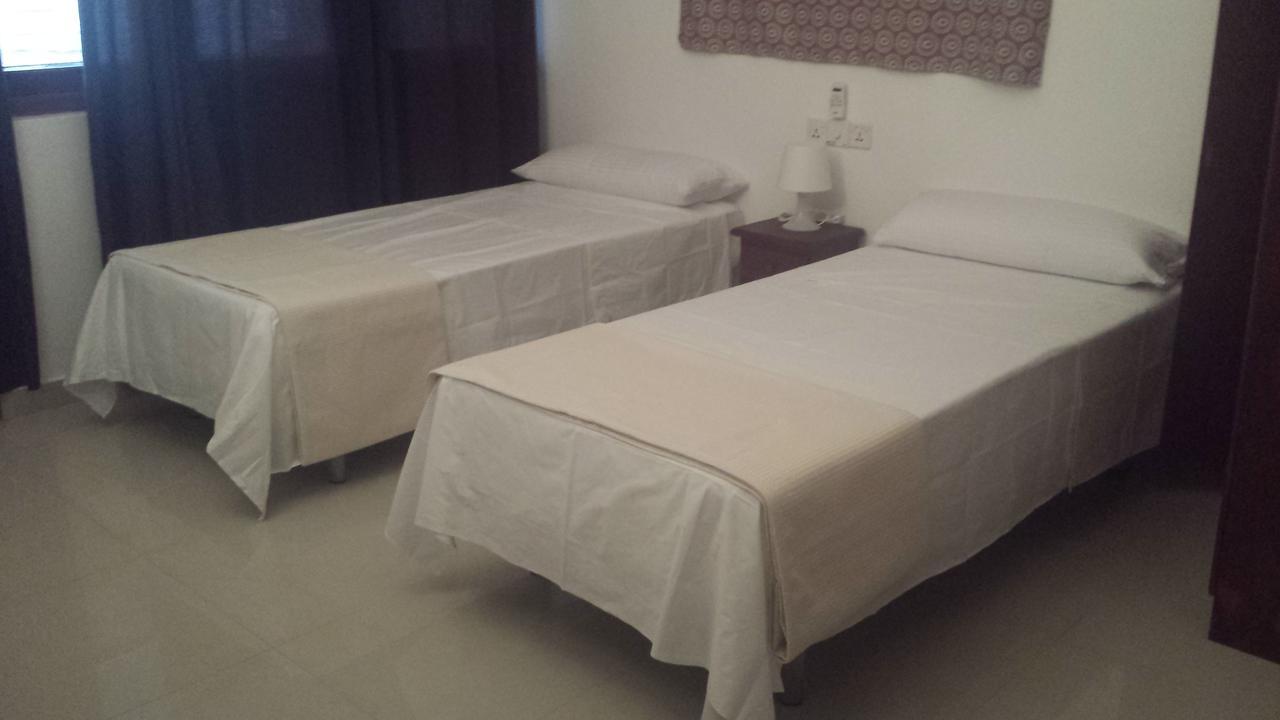 Coral Seas Beach Hikkaduwa Luaran gambar