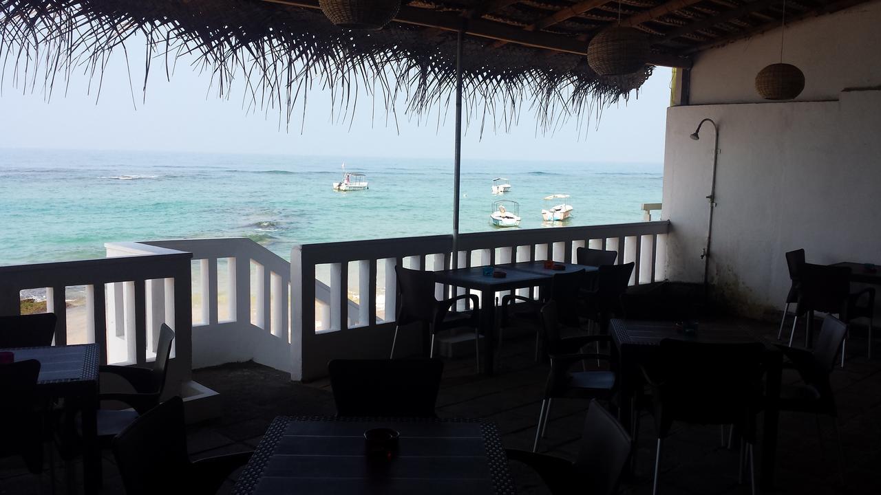 Coral Seas Beach Hikkaduwa Luaran gambar