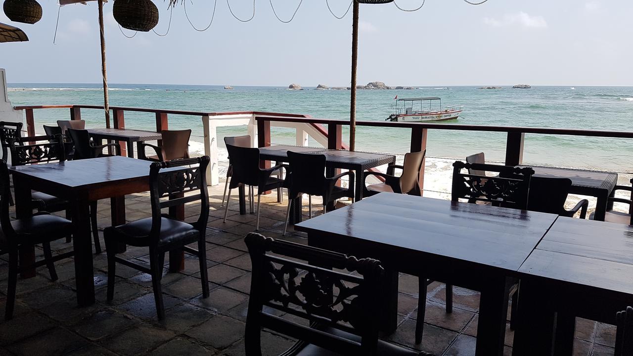 Coral Seas Beach Hikkaduwa Luaran gambar