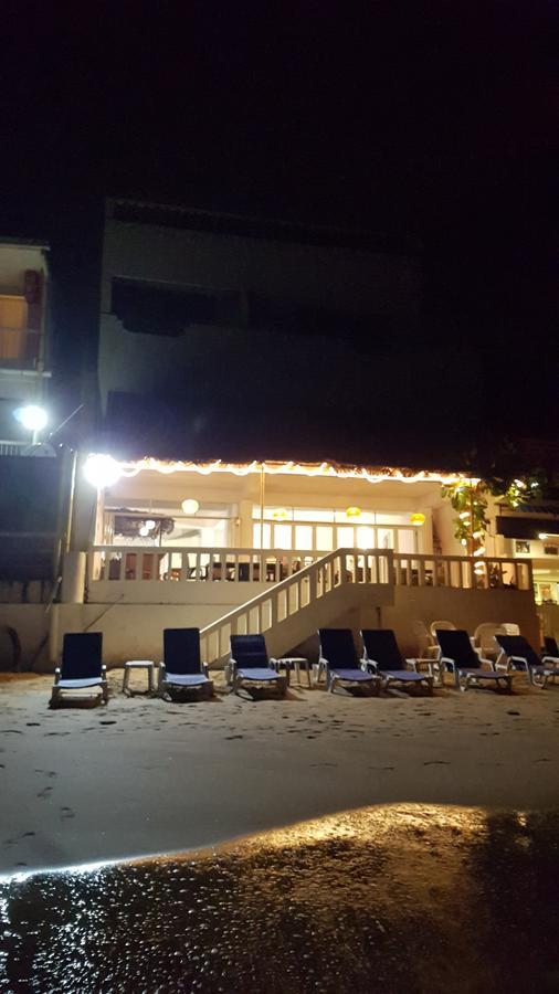 Coral Seas Beach Hikkaduwa Luaran gambar