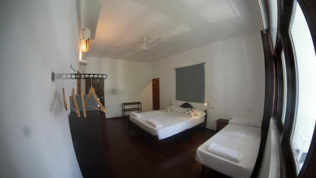 Coral Seas Beach Hikkaduwa Luaran gambar