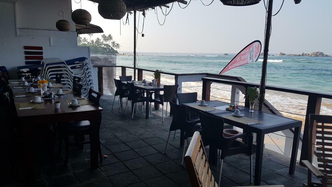 Coral Seas Beach Hikkaduwa Luaran gambar